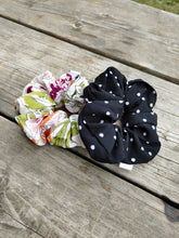 Load image into Gallery viewer, Summer Fling Scrunchie
